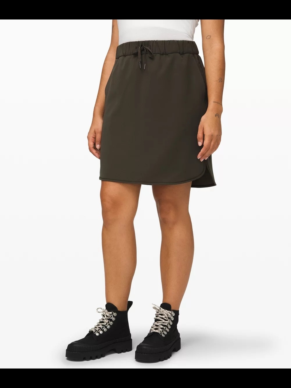 Lululemon On the Fly Skirt Black Size 4 Like New